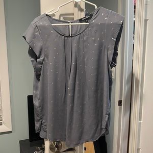 Alice Blue. Ambriz Pleat Front Foil Print Blouse. Size: L